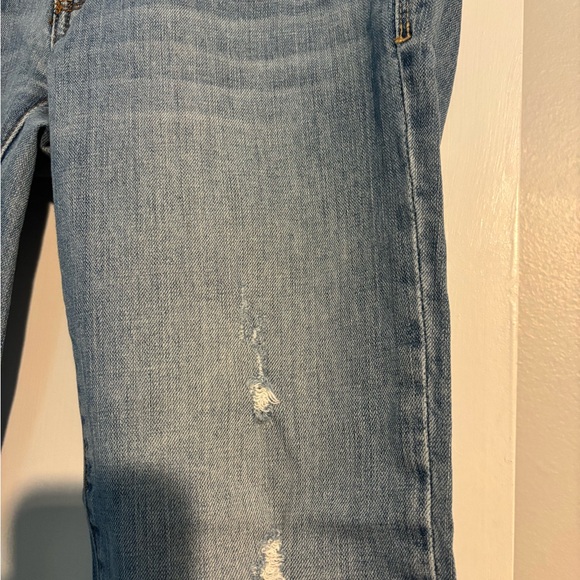 American Eagle Outfitters Light Blue Distressed Boyfriend Jeans - Picture 3 of 4